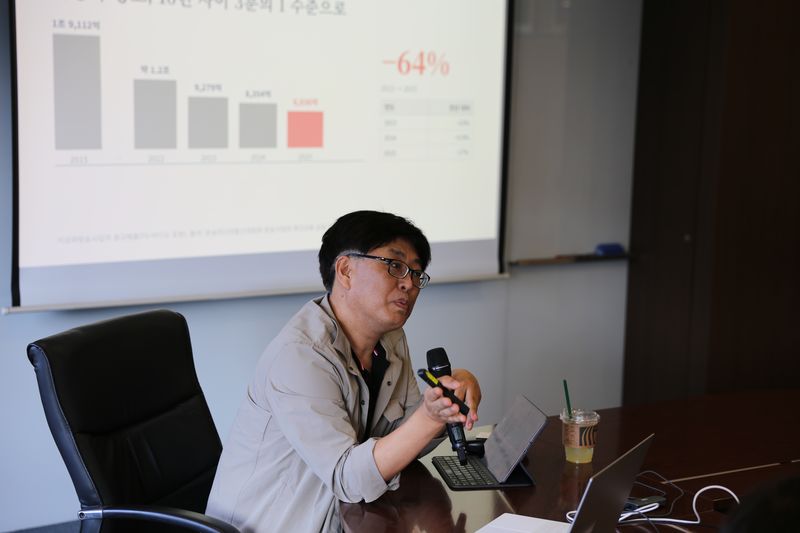 조영신 미디어&엔터테인먼트 연구소 C&X 대표는 지난달 29일 오후 한국케이블TV방송협회가 주최한 세미나에서 발제를 진행했다. 한국케이블TV방송협회 제공