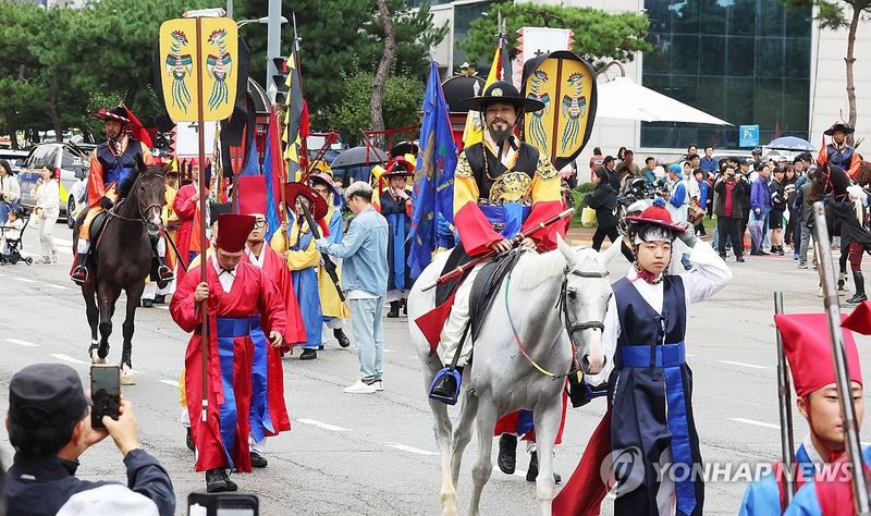 정조대왕 능행차 공동재현 (출처=연합뉴스)