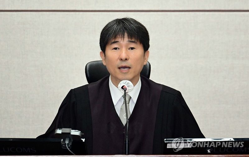 공수처, 지귀연 부장판사 청탁금지법 기소 (출처=연합뉴스)