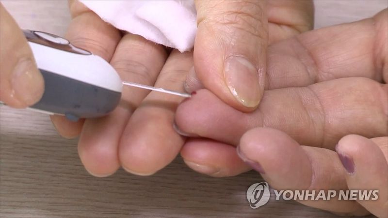 혈당검사 (출처=연합뉴스)