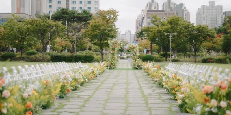 전북도청 잔디광장. 전북도 제공