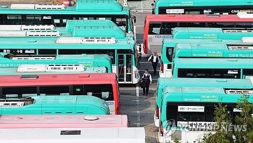 경기도 한 버스업체 차고지 (출처=연합뉴스)