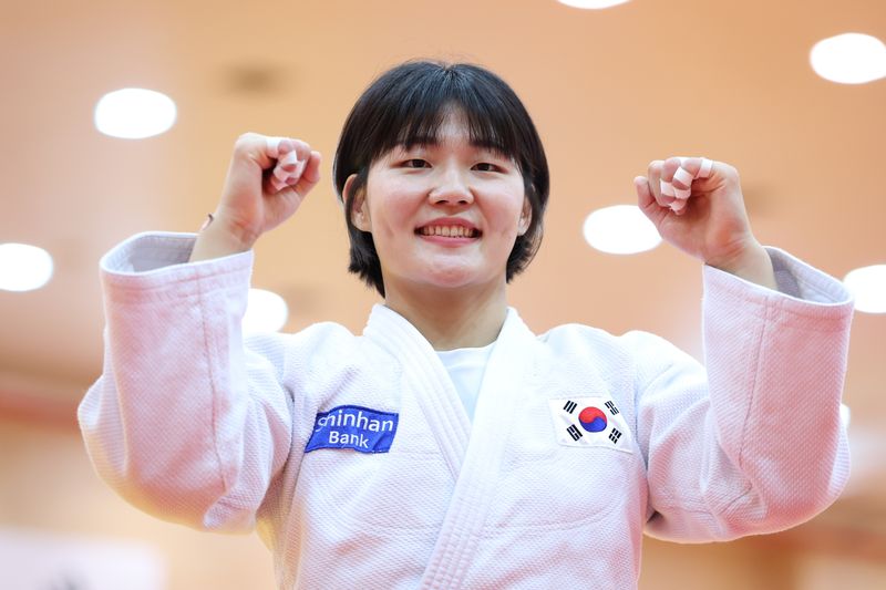 [진천=뉴시스] 황준선 기자 = 김민주가 9일 충북 진천 국가대표 선수촌에서 열린 2026 아이치·나고야 아시안게임 유도 국가대표팀 미디어데이에서 훈련 도중 포즈를 취하고 있다. 2026.09.09. hwang@newsis.com