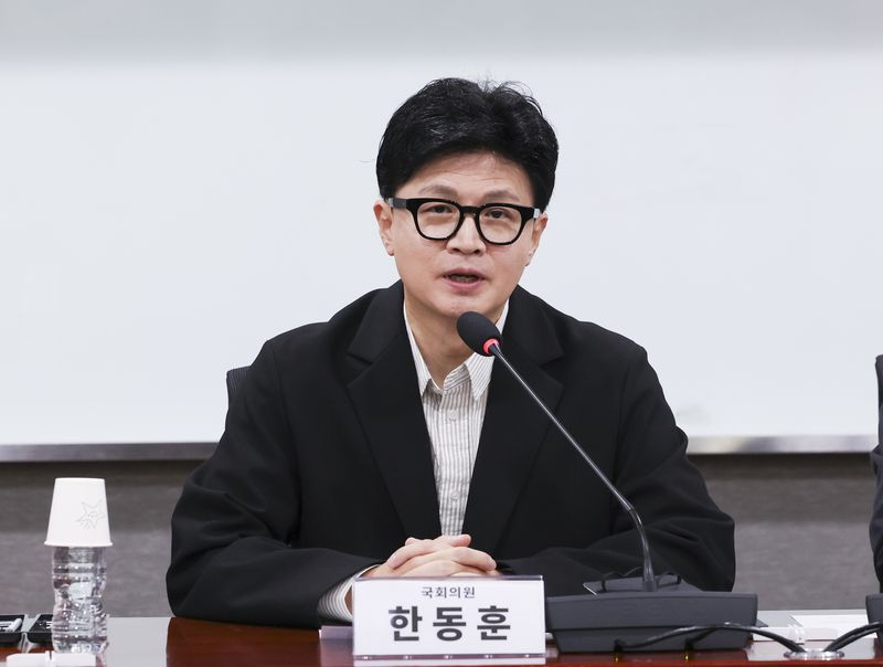 [서울=뉴시스] 김근수 기자 = 한동훈 무소속 의원이 1일 오전 서울 여의도 국회 의원회관에서 ‘검찰 폐지, 내일부터 지옥문이 열린다’ 국회 토론회에 참석해 발언하고 있다. 2026.10.01. ks@newsis.com