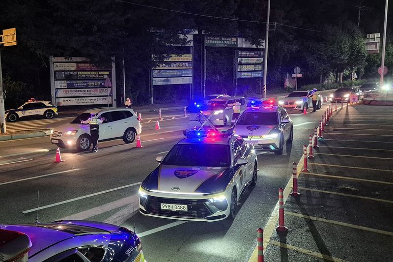 개천절 연휴 폭주·난폭운전 특별단속 (출처=연합뉴스)