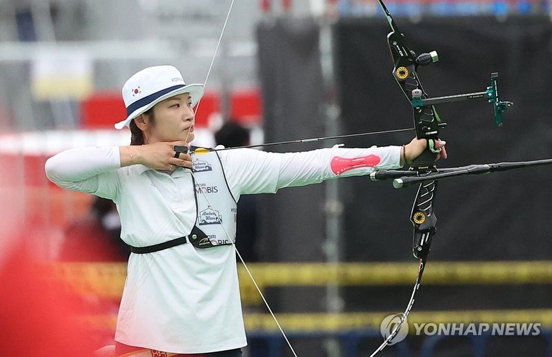 양궁 강채영, 리커브 16강 집중 (출처=연합뉴스)