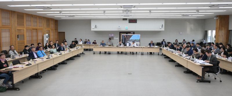 논산시는 2일 논산문화관광재단 및 관련 부서가 참석한 가운데 '2026년 강경젓갈축제 추진상황 보고회'를 가졌다. (논산시 제공. 재판매 및 DB금지) /뉴스1