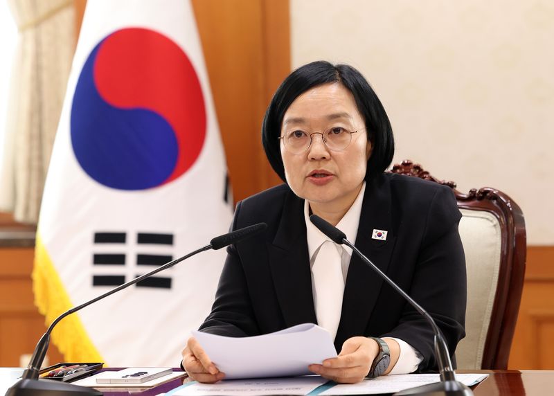 한성숙 국무총리가 지난 9월 30일 서울 종로구 정부서울청사에서 열린 제3차 범부처 주택 신속공급 점검회의에서 모두발언을 하고 있다. 2026.9.30 ⓒ 뉴스1 김성진 기자