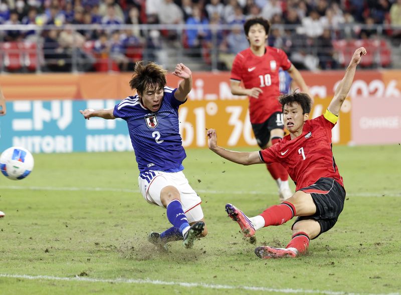 3일(현지 시간) 일본 아이치현 도요타 스타디움에서 열린 2026 아이치·나고야 아시안게임 남자 축구 결승 대한민국과 일본의 경기, 후반 한국 엄지성이 팀의 첫 번째 골을 성공시키고 있다. 뉴시스