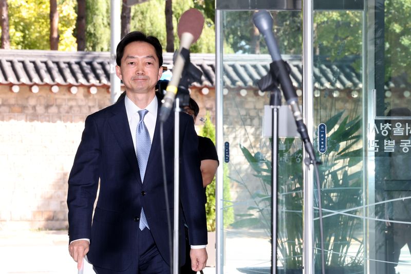 김지용 중대범죄수사청장 후보자가 중수청이 개청한 2일 오후 입장 발표를 하기 위해 서울 종로구 창성동 정부서울청사 별관으로 들어서고 있다. 2026.10.2 ⓒ 뉴스1 이광호 기자