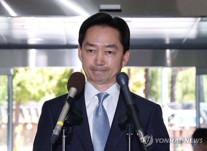인사청문회 준비 사무실 들어서는 김지용 중수청장 후보자 (출처=연합뉴스)
