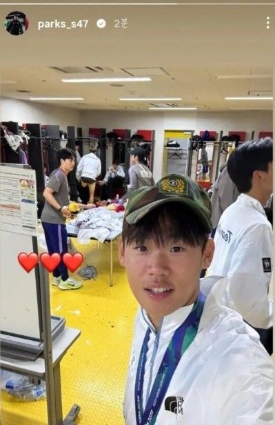 박승수가 아시안게임 금메달 획득 후 전역모를 착용한 사진을 자신의 사회관계망서비스(SNS)에 공개했다.사진=박승수 인스타그램 캡처