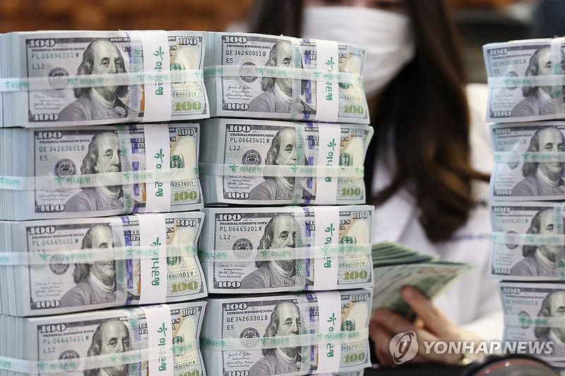 9월 외환보유액 4천405억6천만달러…넉 달 만에 감소 (출처=연합뉴스)