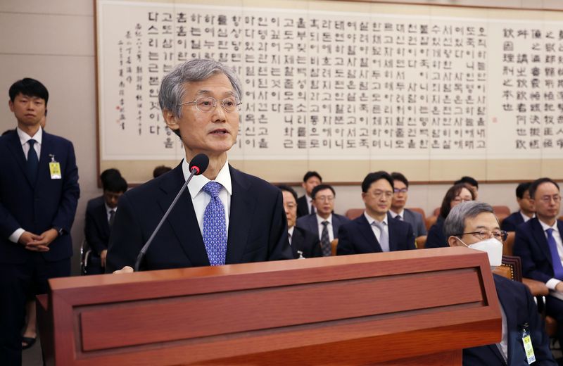 조희대 대법원장이 6일 서울 여의도 국회에서 열린 국회 법제사법위원회의 대법원 등 국정감사에서 인사말을 하고 있다.뉴시스