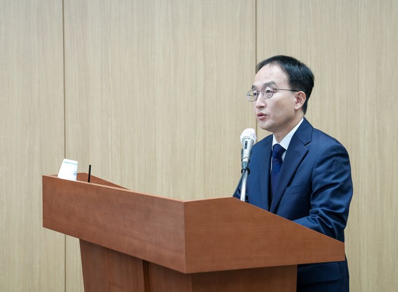 김수상 K-FINCO 전무이사가 지난 2일 서울 동작구 전문건설회관에서 열린 제284차 운영위원회에서 선임 소감을 밝히고 있다. LH 제공