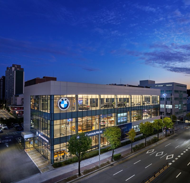 삼천리 모터스가 새 단장을 마치고 오픈한 BMW 안양 전시장·서비스센터·인증중고차 전시장. 삼천리 모터스 제공