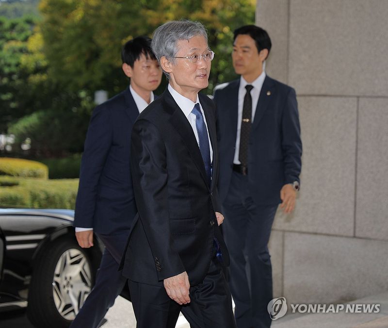 대법원 도착한 조희대 대법원장 (출처=연합뉴스)
