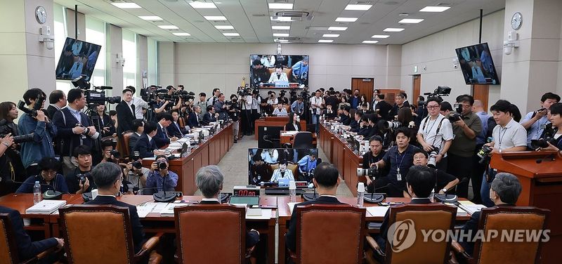 법사위에서 열린 대법원 국정감사 (출처=연합뉴스)