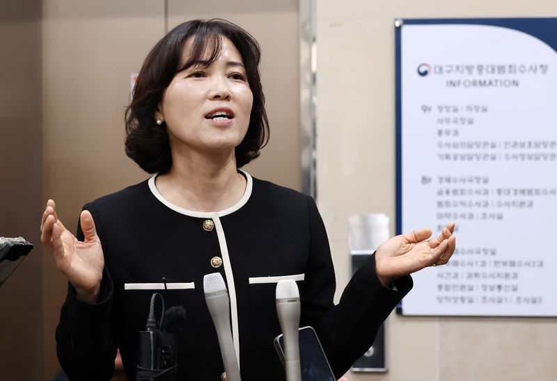 홍종희 대구지방중수청장이 6일 오전 대구 남구 대구지방중대범죄수사청 출근길에서 취재진과 만나 인사말을 하고 있다. 2026.10.6 ⓒ 뉴스1 공정식 기자