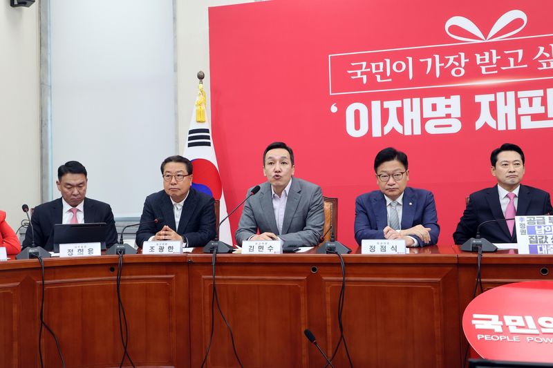 국민의힘 김민수 최고위원이 8일 여의도 국회에서 열린 최고위원회의에서 발언을 하고 있다. 사진=박범준 기자