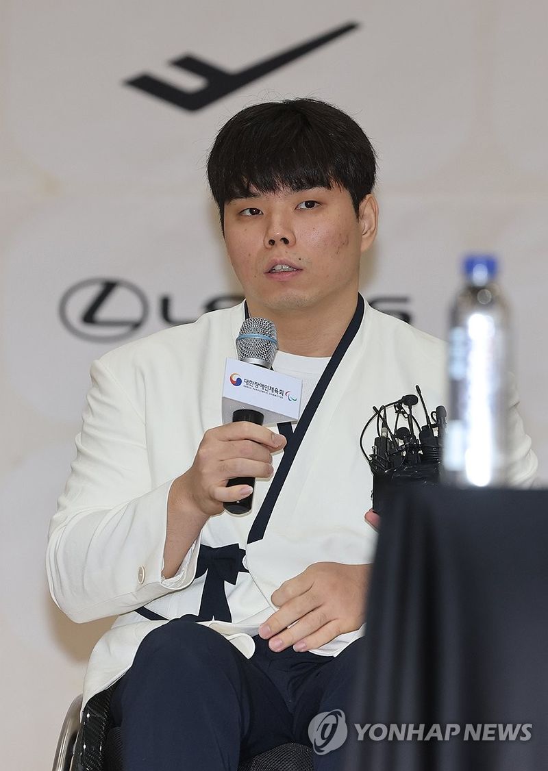 발언하는 배드민턴 박해성 (출처=연합뉴스)