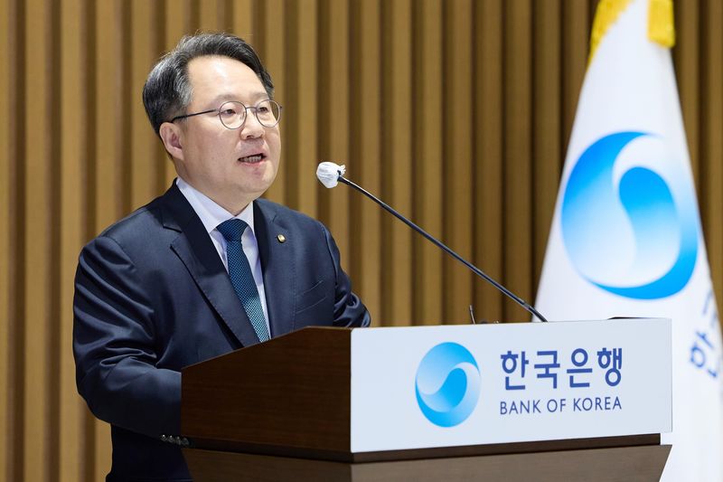 [서울=뉴시스] 권민수 한국은행 부총재가 지난 8월 21일 서울 중구 한국은행에서 열린 취임식에서 취임사를 하고 있다. (사진=한국은행 제공) 2026.08.21. photo@newsis.com *재판매 및 DB 금지