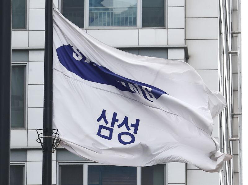 서울 서초구 삼성전자 사옥에서 삼성그룹 깃발이 바람에 펄럭이고 있다. 2026.5.26 ⓒ 뉴스1 김민지 기자 /사진=뉴스1