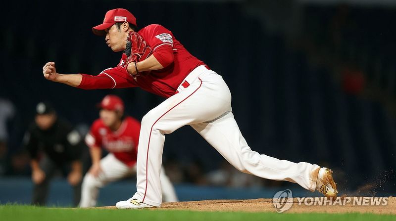 SSG 선발 박종훈 역투 (출처=연합뉴스)