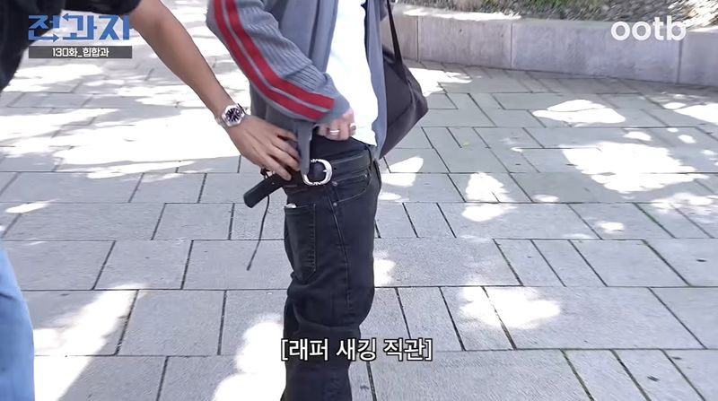 "바지는 낮추고 속옷은 드러내고"…스타들 사로잡은 '파격 패션'