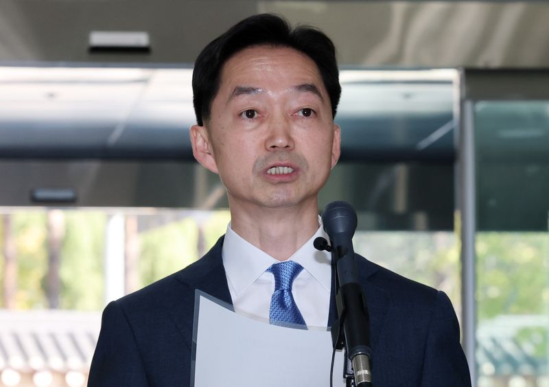 김지용 중대범죄수사청장 후보자가 지난 8일 인사청문회 준비 사무실이 마련된 종로구 정부서울청사 창성동 별관에서 기자회견을 갖고 입장을 발표하고 있다. 2026.10.8 ⓒ 뉴스1 박세연 기자