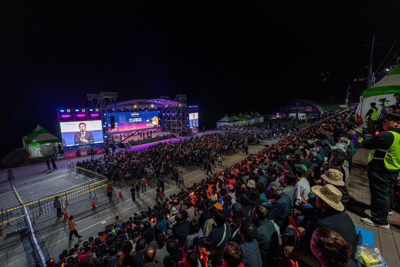 제22회 횡성한우축제 야간 프로그램이 올해 처음 도입되면서 역대 최고 성적을 올리는데 크게 기여했다. 횡성문화관광재단 제공