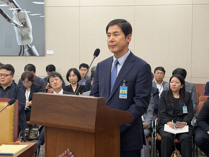 신창섭 X코리아 대표이사가 12일 서울 여의도 국회에서 열린 과학기술정보방송통신위원회(과방위) 국정감사에서 질의에 답하고 있다. /사진=뉴스1