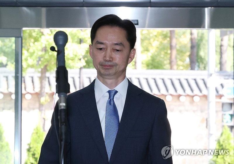 인사청문회 준비 사무실 들어서는 김지용 중수청장 후보자 (출처=연합뉴스)