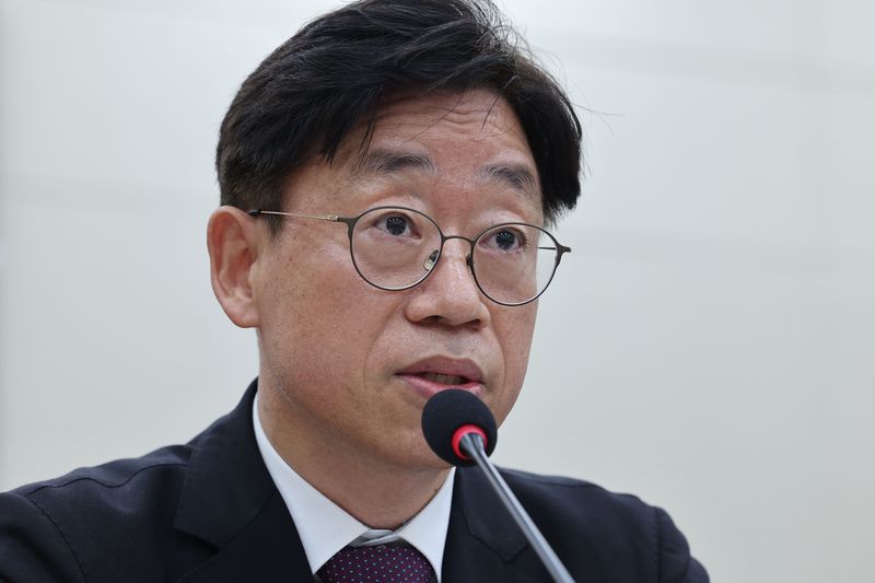 오태석 우주항공청장이 13일 여의도 국회에서 열린 과학기술정보방송통신위원회의 원안위 등에 대한 국정감사에 출석해 의원 질의에 답변하고 있다. 뉴시스
