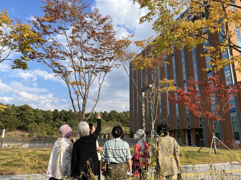 [대전=뉴시스] 산림복지종합교육센터를 찾은 내방객의 모습.(사진=한국산림복지진흥원 제공) *재판매 및 DB 금지