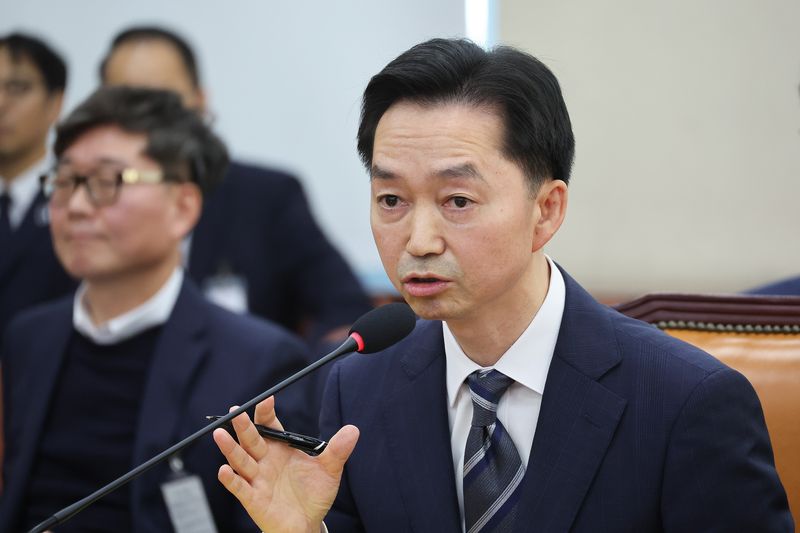 김지용 중대범죄수사청장 후보자가 14일 서울 여의도 국회에서 열린 행정안전위원회 인사청문회에서 의원 질의에 답변하고 있다. 2026.10.14 ⓒ 뉴스1 신웅수 기자