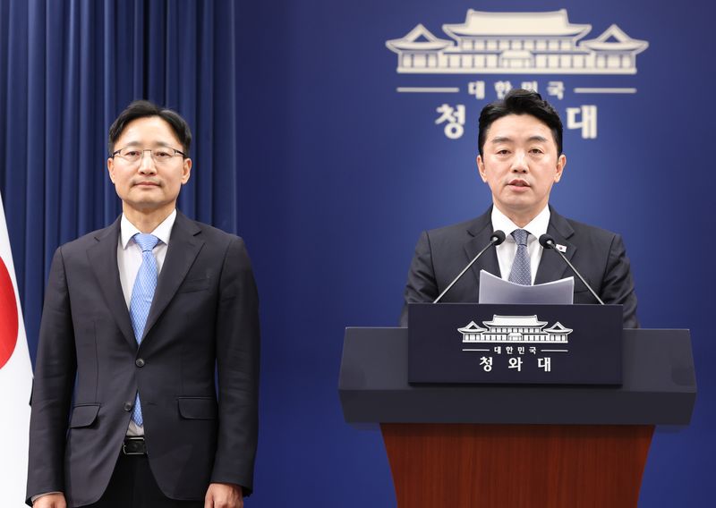 강훈식 대통령비서실장이 14일 청와대 춘추관에서 신임 비서실장 임명 발표를 하고 있다. 이재명 대통령은 이날 강훈식 대통령비서실장 후임으로 임광현 국세청장을 임명했다. 뉴스1