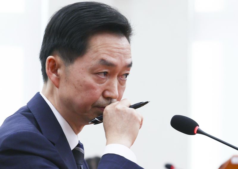 김지용 중대범죄수사청장 후보자가 14일 오전 서울 여의도 국회에서 열린 중수청장 후보자 인사청문회에서 질의에 답하고 있다. 뉴시스