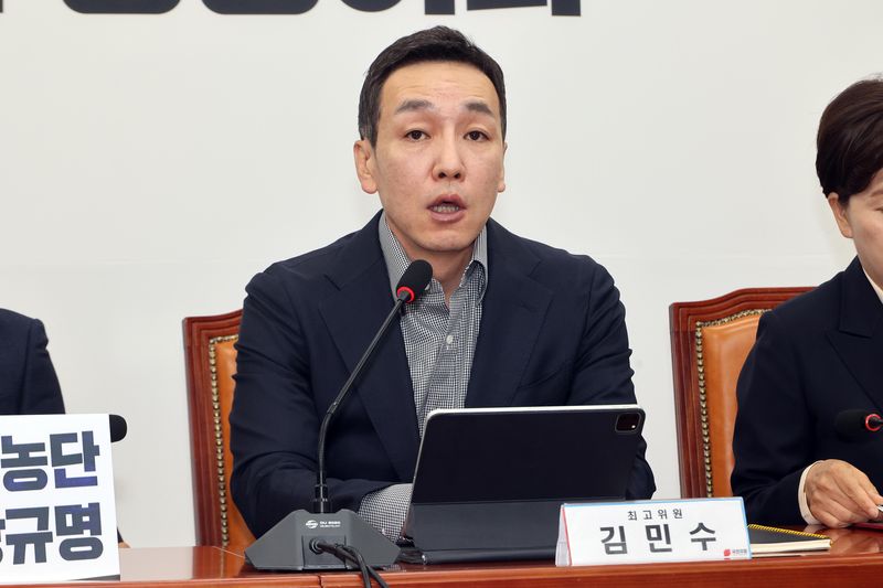 국민의힘 김민수 최고위원이 15일 국회에서 열린 최고위원회의에서 발언을 하고 있다. 사진=박범준 기자