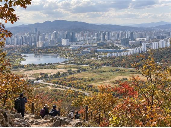 전월산 전망대에서 본 행복도시 세종