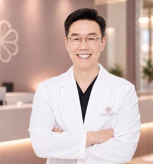 "흉터 때문에 꿈 접지 않게"…이지승 메디컬블룸한의원 대표원장, 국회 문체위원장상