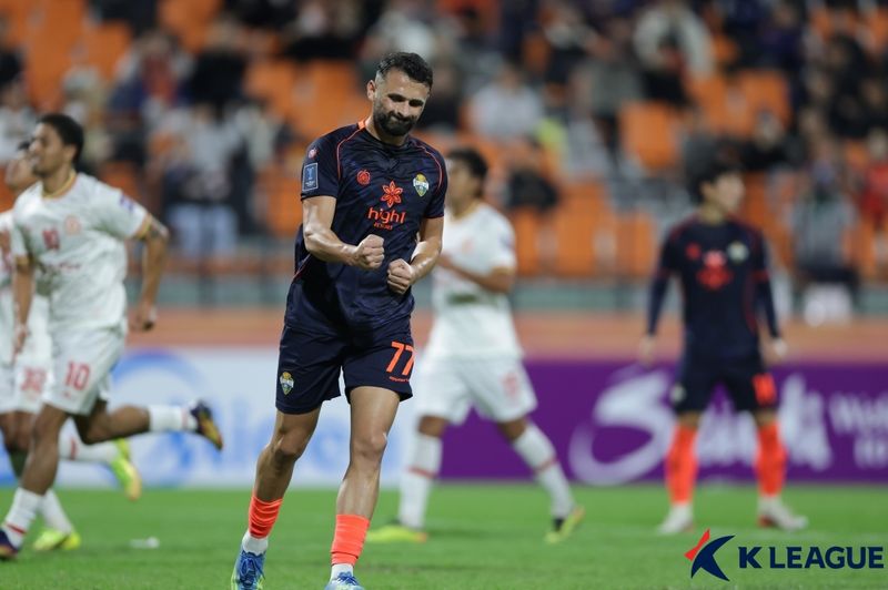 [서울=뉴시스]K리그1 강원, ACL2서 프놈펜에 1-2 충격패. (사진=한국프로축구연맹 제공)