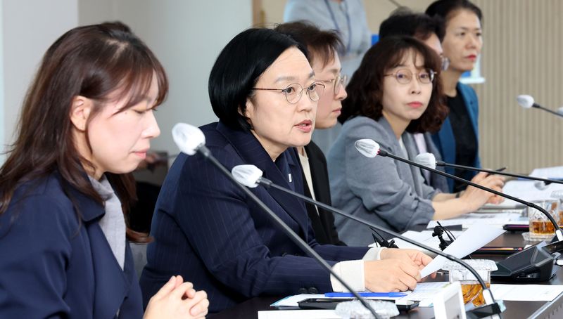 한성숙 국무총리가 16일 대전 서구청에서 열린 의료·요양 통합돌봄 간담회에 참석하여 발언하고 있다. 2026.10.16 ⓒ 뉴스1 김기남 기자