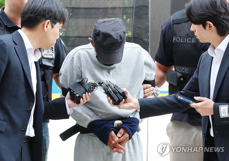 인천 흉기난동범 구속심사 출석 (출처=연합뉴스)
