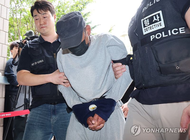 인천 흉기난동범 구속심사 출석 (출처=연합뉴스)