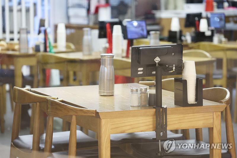 음식점의 빈 테이블 (출처=연합뉴스)