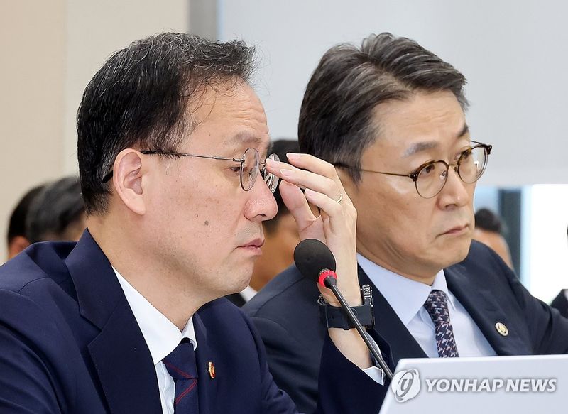가상자산 과세 유예론 힘받나…정부, 5대 거래소 20일 의견 청취