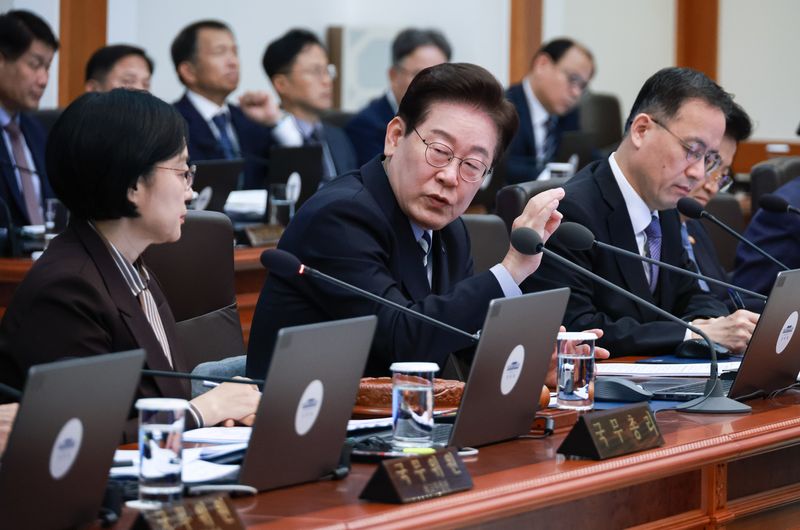 이재명 대통령이 13일 청와대에서 열린 국무회의에서 발언을 하고 있다, (청와대통신사진기자단) 2026.10.13 ⓒ 뉴스1 이재명 기자