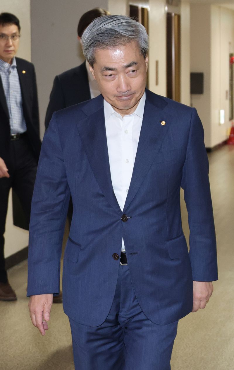 금리 고민 커진 한은…'10월 동결, 11월 인상' 힘실린다