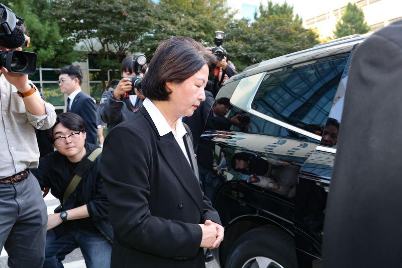 "소방이 재정 빨대?"…이상민, 추미애에 '빨대 250개' 배송